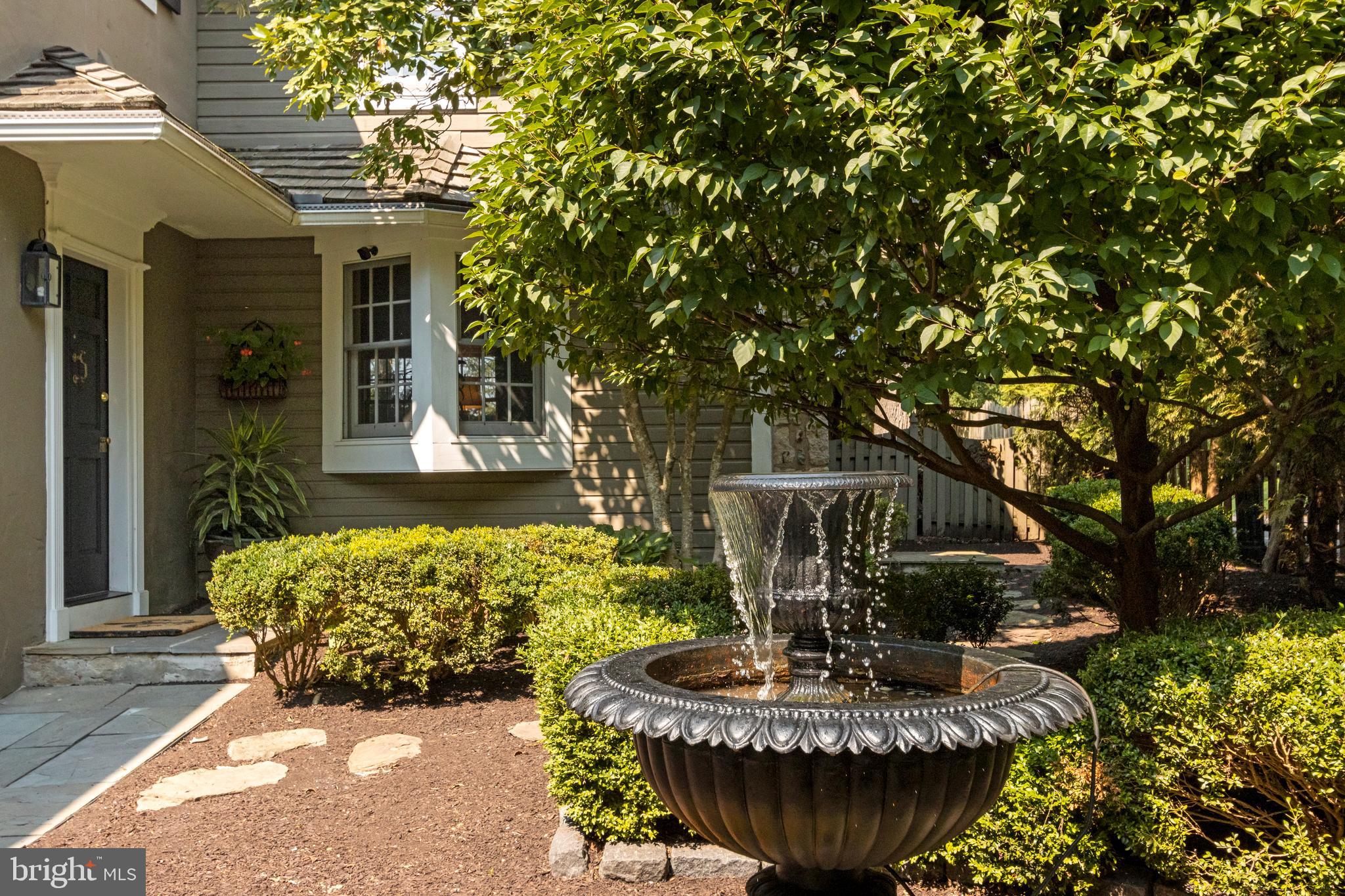 1656 Street Road New Hope, PA 18938 - Photo 3 of 34 Front entry courtyard with fountain