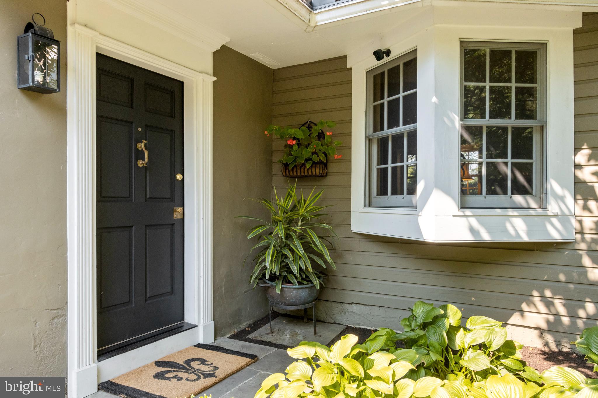 1656 Street Road New Hope, PA 18938 - Photo 5 of 34 Courtyard Entry