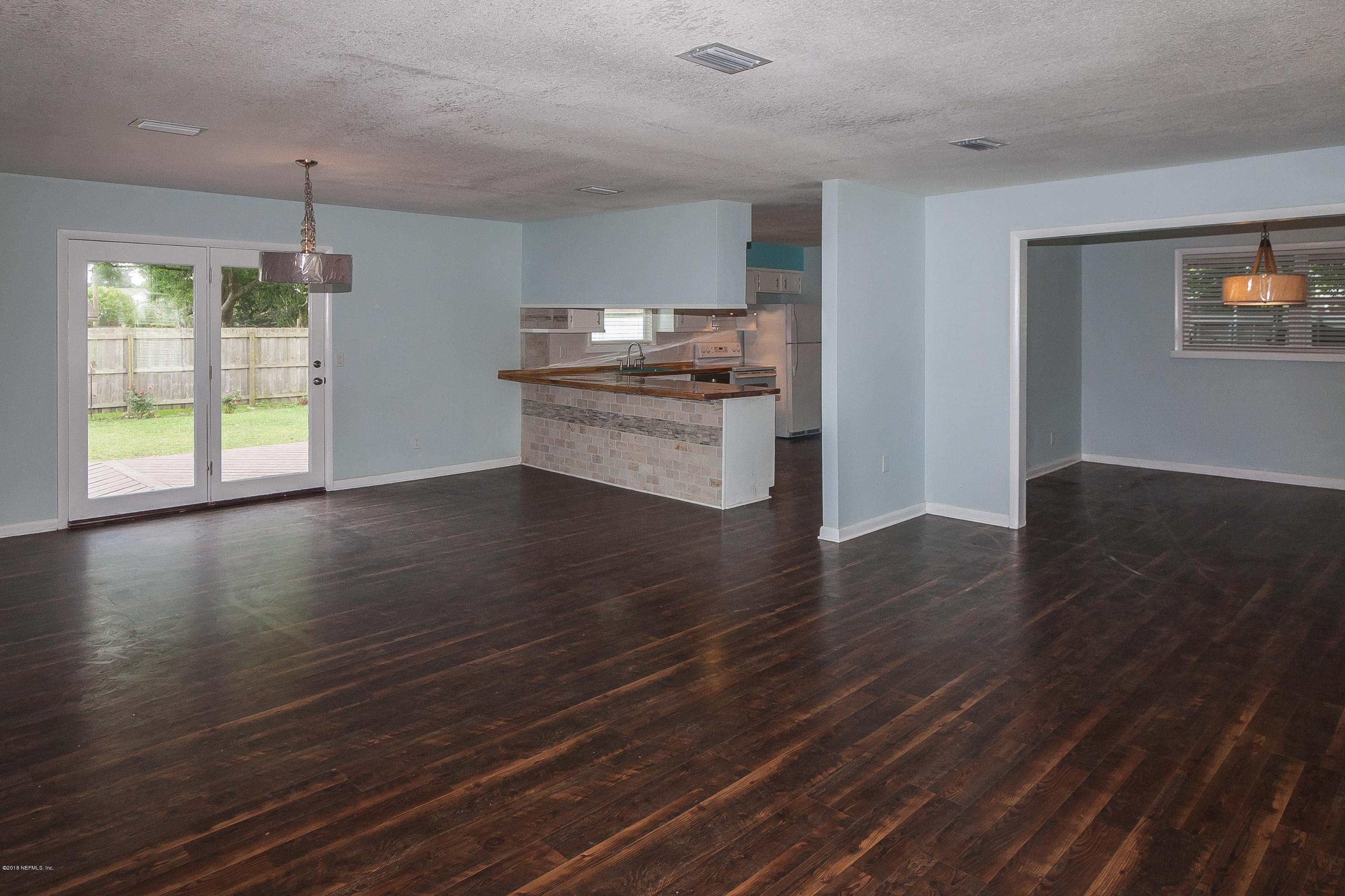 8220 Altama Road Jacksonville, FL 32216 - Photo 12 of 23 Living Area view 3