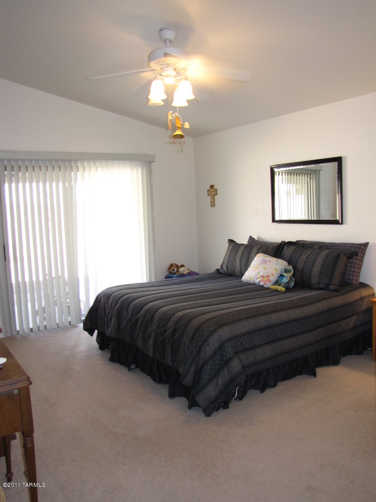 2368 West Rousseau Street Tucson, AZ 85741 - Photo 8 of 31