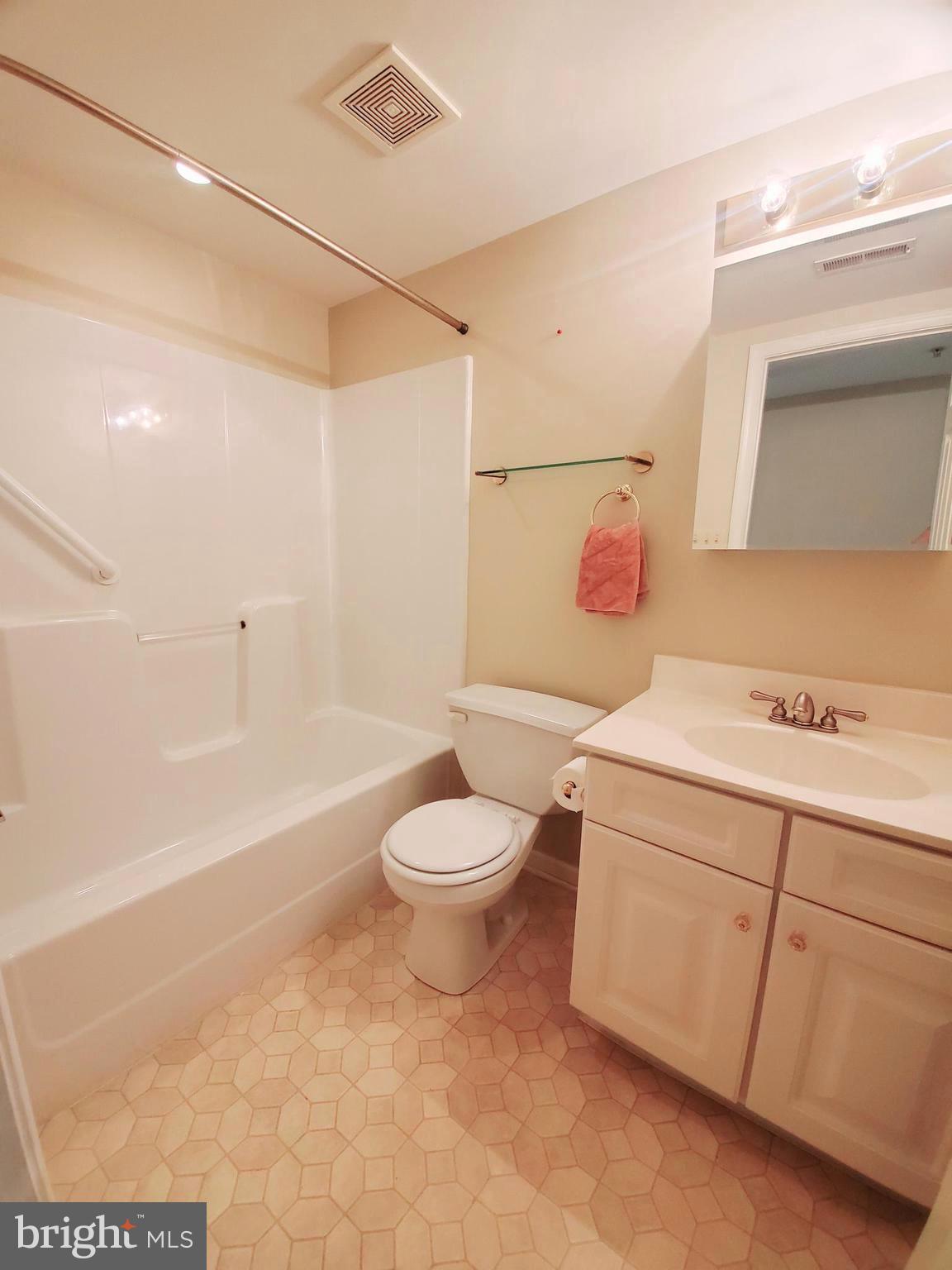 449 Brandon Road Norristown, PA 19403 - Photo 13 of 14 Hallway Bath