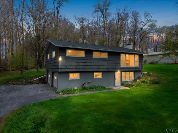 $250,000 | 5839 Winacre Drive, LaFayette, NY 13084