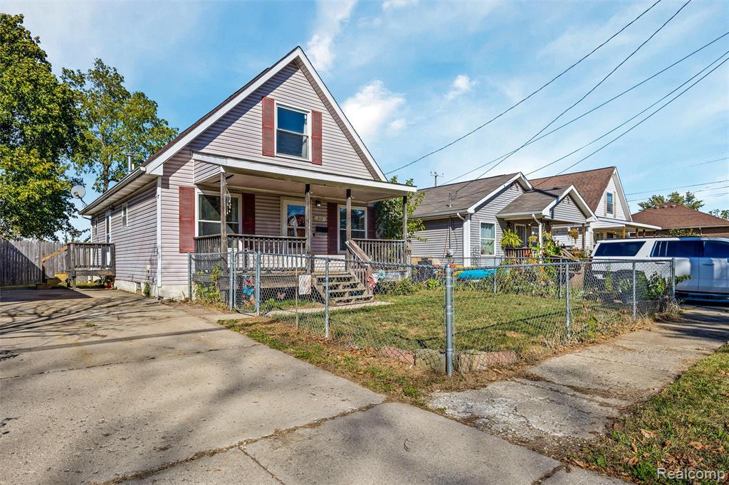317 Prospect Street Pontiac, MI 48341 - Photo 4 of 24