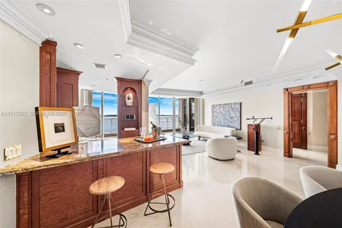 $1,800,000 | 808 Brickell Key Drive, Unit 1802, Miami, FL 33131