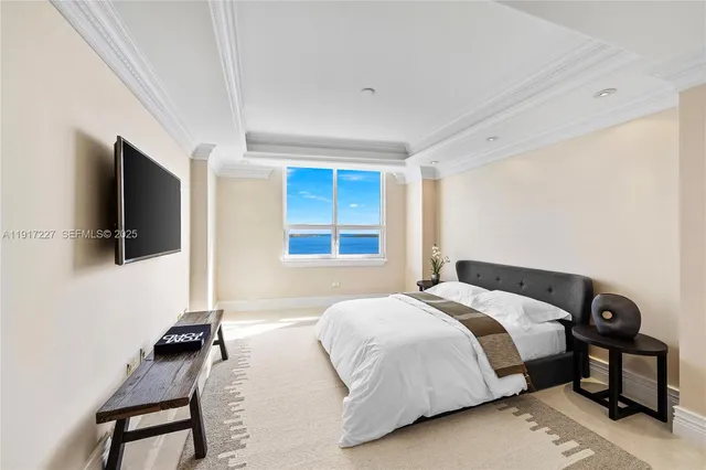 $1,725,000 | 808 Brickell Key Drive, Unit 1802, Miami, FL 33131