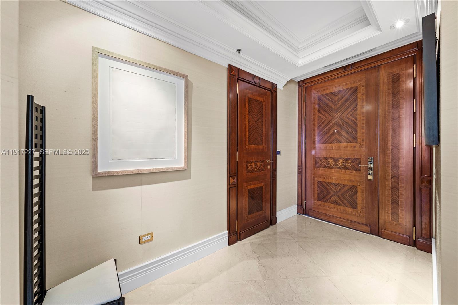 808 Brickell Key Drive, Unit 1802 Miami, FL 33131 - Photo 3 of 43