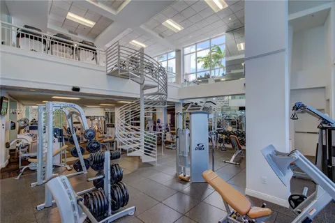 $1,800,000 | 808 Brickell Key Drive, Unit 1802, Miami, FL 33131