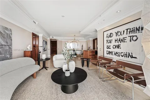 $1,800,000 | 808 Brickell Key Drive, Unit 1802, Miami, FL 33131