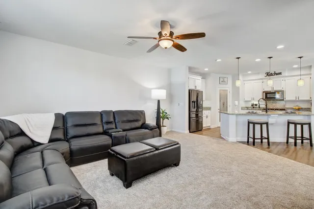 $589,000 | 10884 Stourport Way, Rancho Cordova, CA 95670