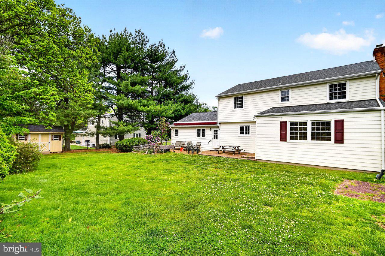 118 Bull Run Road Ewing, NJ 08638 - Photo 39 of 43 Spacious backyard oasis awaits you!