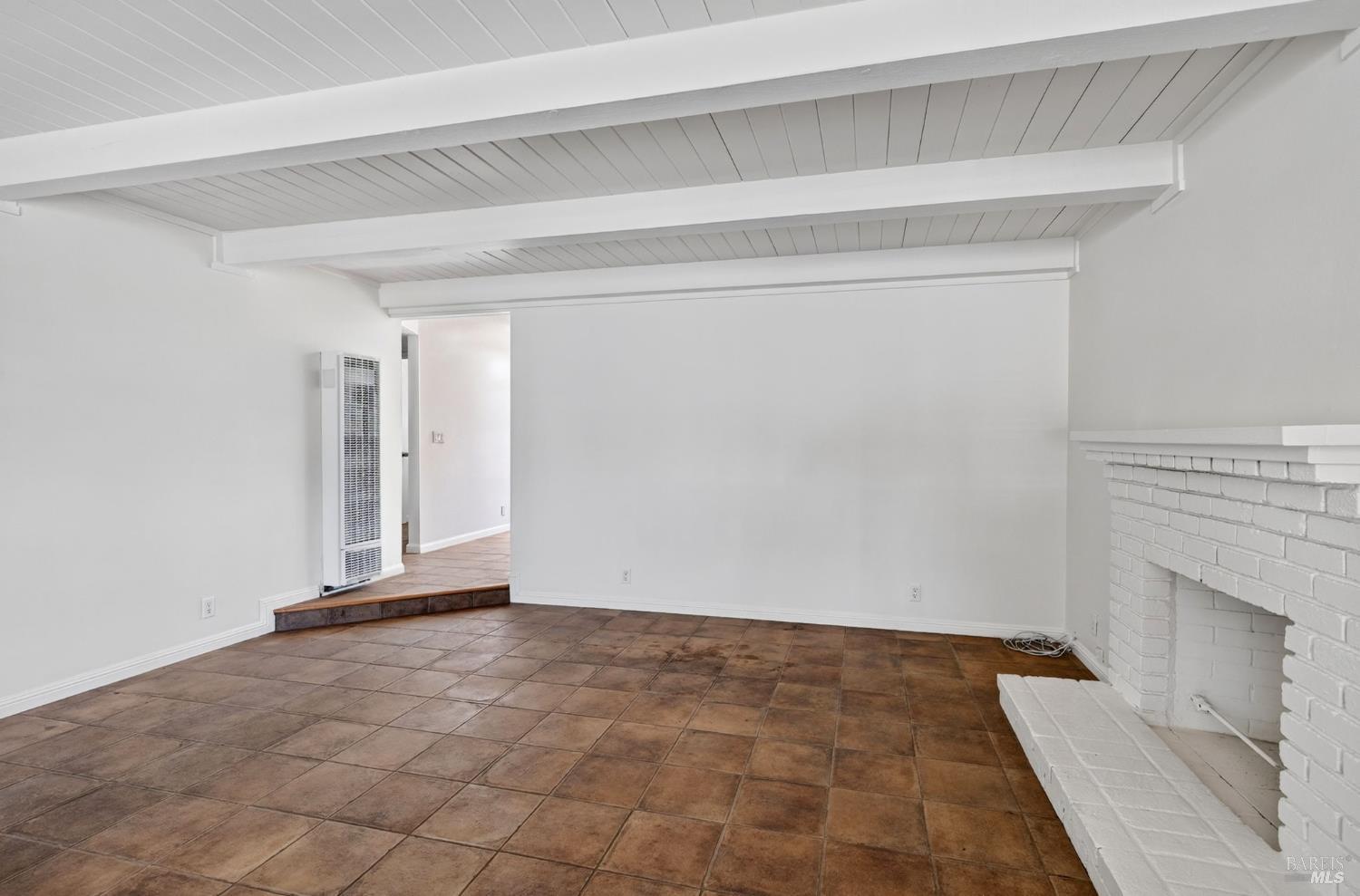 225 Spring Street Napa, CA 94559 - Photo 7 of 36 Gallery Image 7