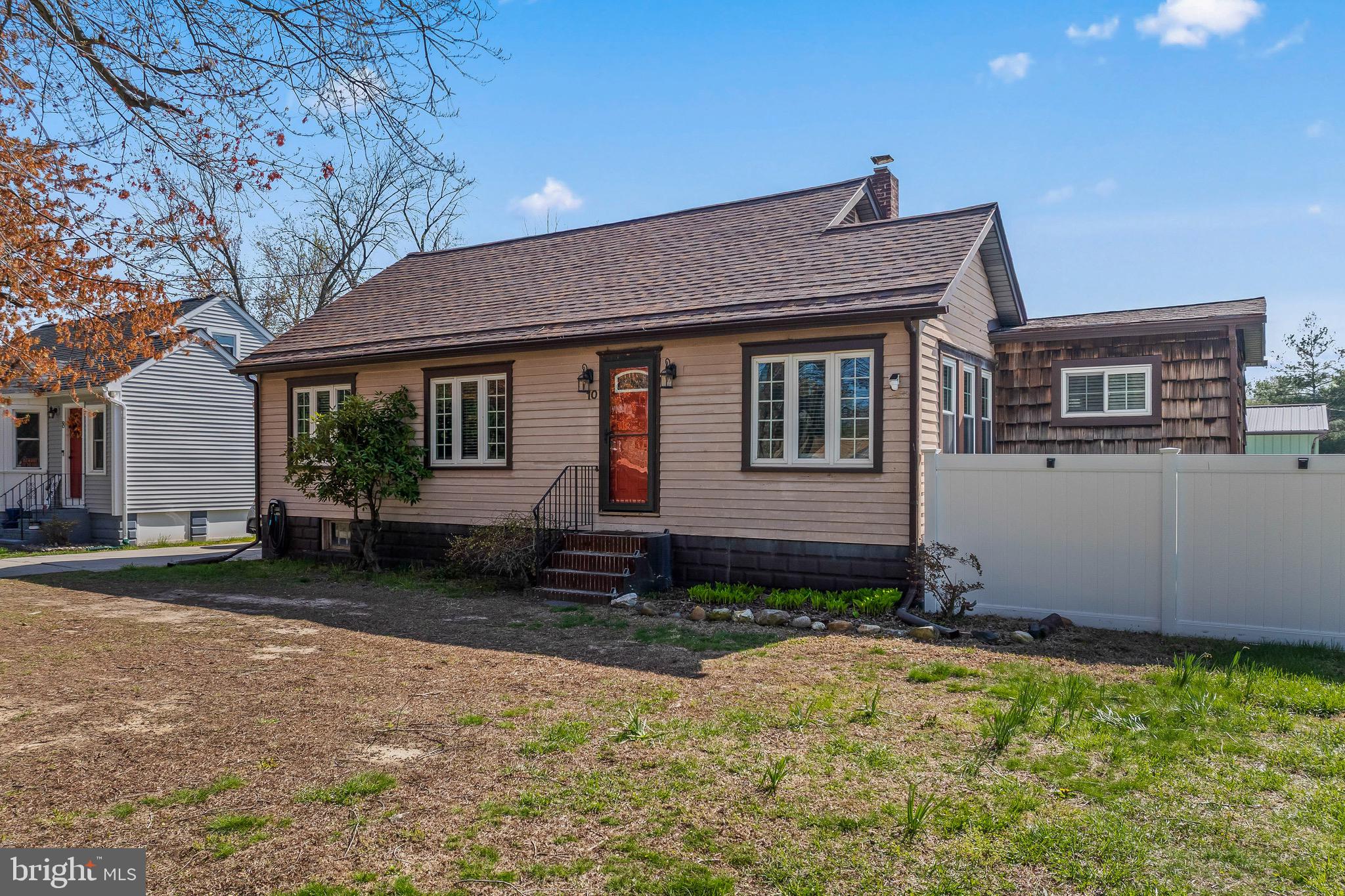 10 South Hook Road Pennsville, NJ 08070 - Photo 2 of 40 Front of House