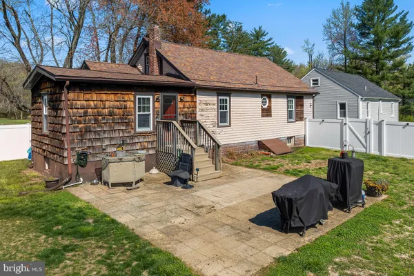 $200,000 | 10 South Hook Road, Pennsville, NJ 08070