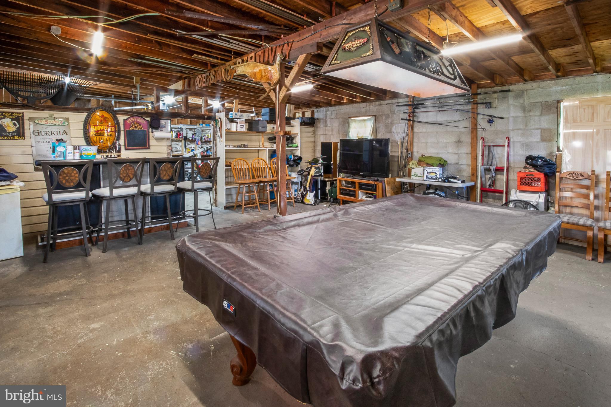 10 South Hook Road Pennsville, NJ 08070 - Photo 32 of 40 Garage