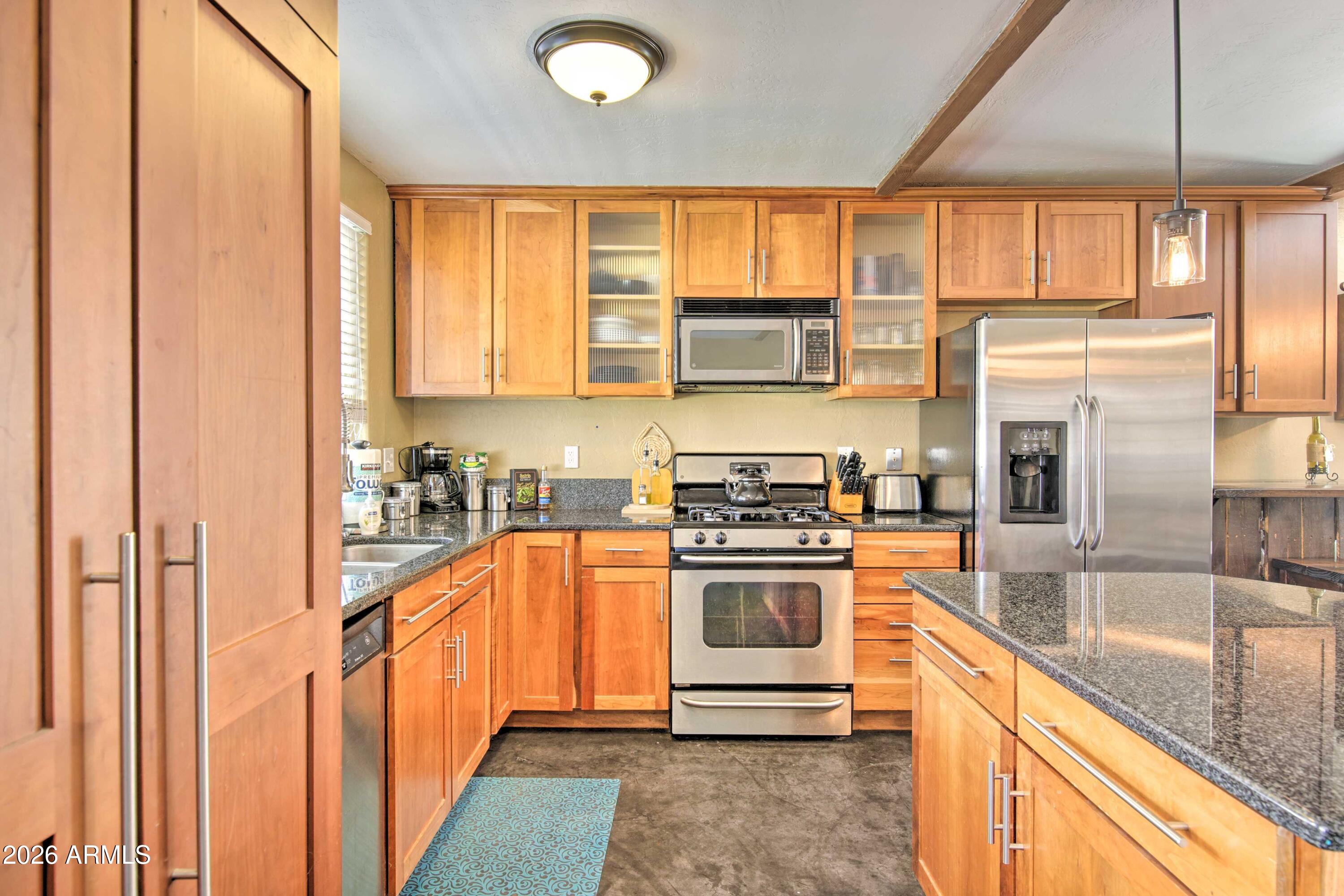 1815 North 16th Avenue Phoenix, AZ 85007 - Photo 4 of 18 Kitchen 4