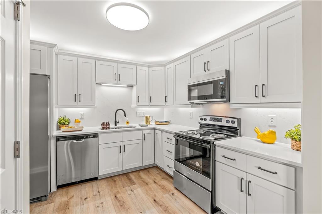 115 Castleton Drive Thomasville, NC 27360 - Photo 14 of 41