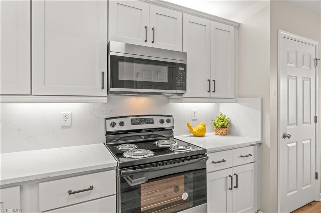 115 Castleton Drive Thomasville, NC 27360 - Photo 15 of 41