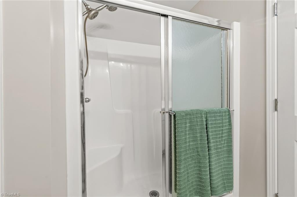 115 Castleton Drive Thomasville, NC 27360 - Photo 21 of 41 Primary