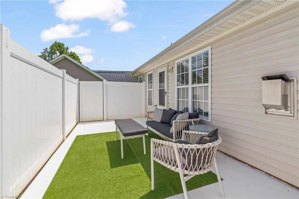 115 Castleton Drive Thomasville, NC 27360 - Photo 31 of 41 NEW Patio