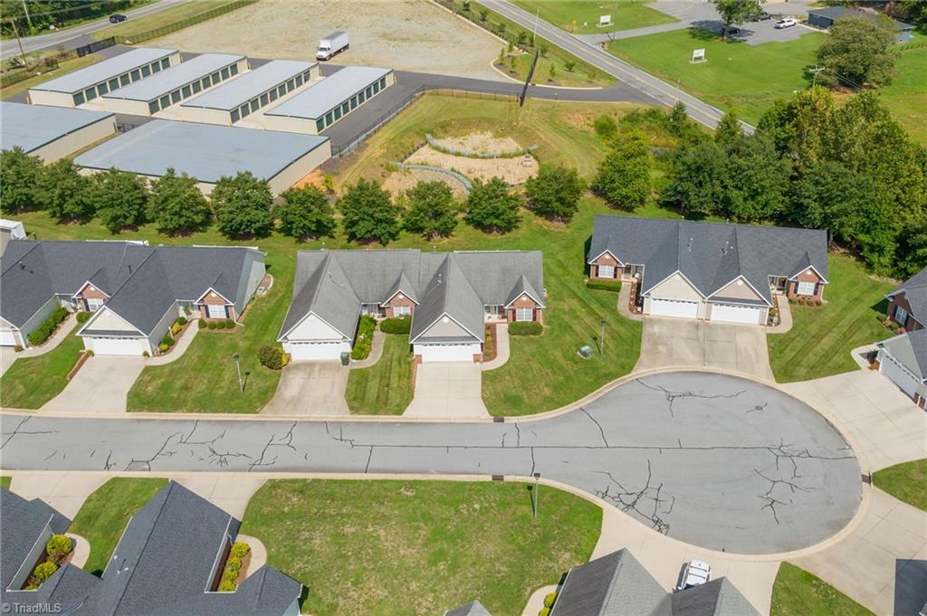 115 Castleton Drive Thomasville, NC 27360 - Photo 34 of 41