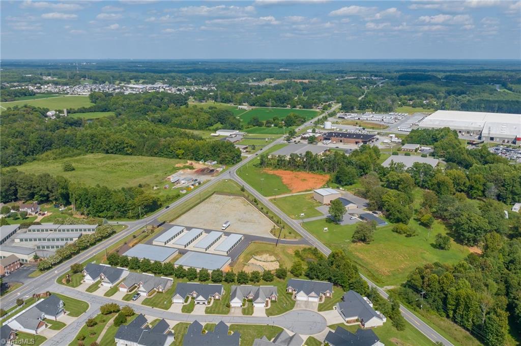 115 Castleton Drive Thomasville, NC 27360 - Photo 38 of 41