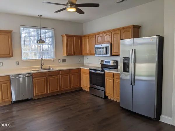 $1,975 | Undisclosed Address, Raleigh, NC 27610