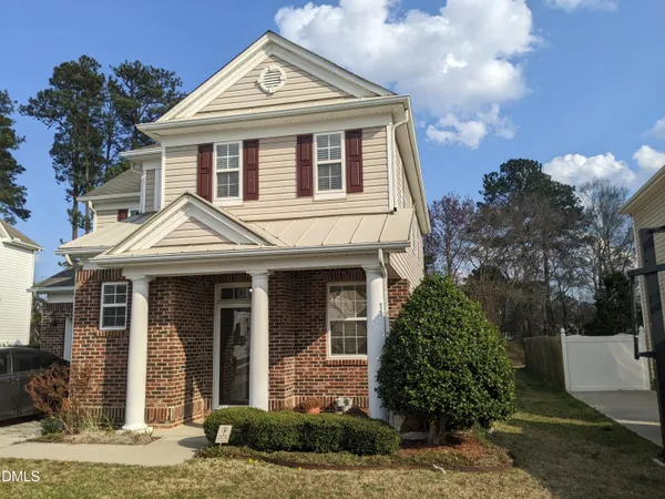 $1,975 | Undisclosed Address, Raleigh, NC 27610