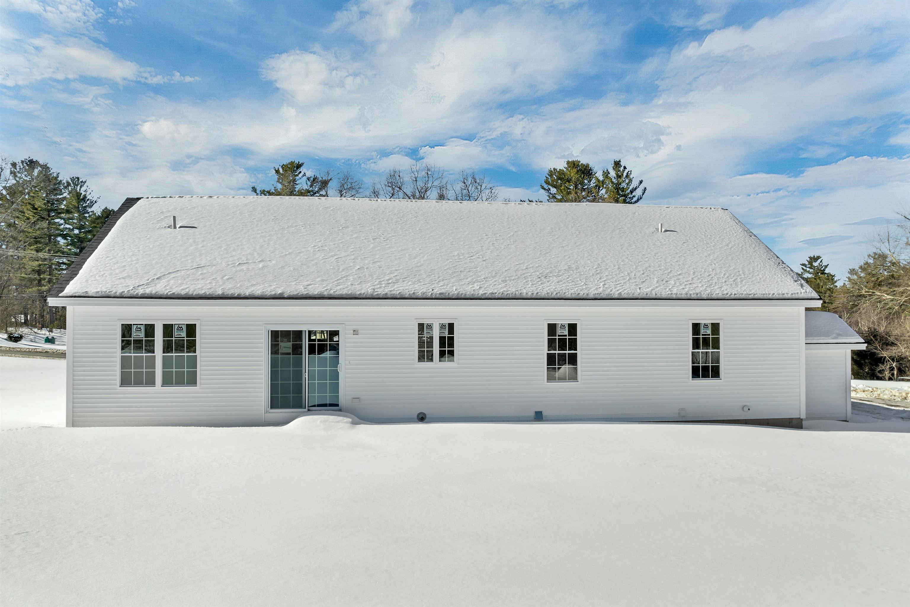 90 High Range Road Londonderry, NH 03053 - Photo 5 of 45 Gallery Image 5