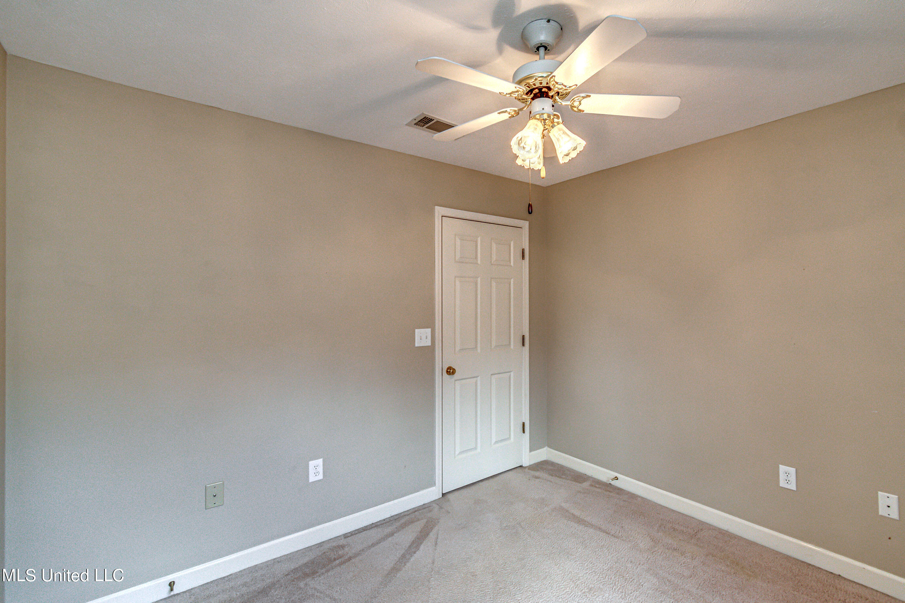 42 Lamplighter Road Pearl, MS 39208 - Photo 30 of 41 42 Lamplighter Road-28