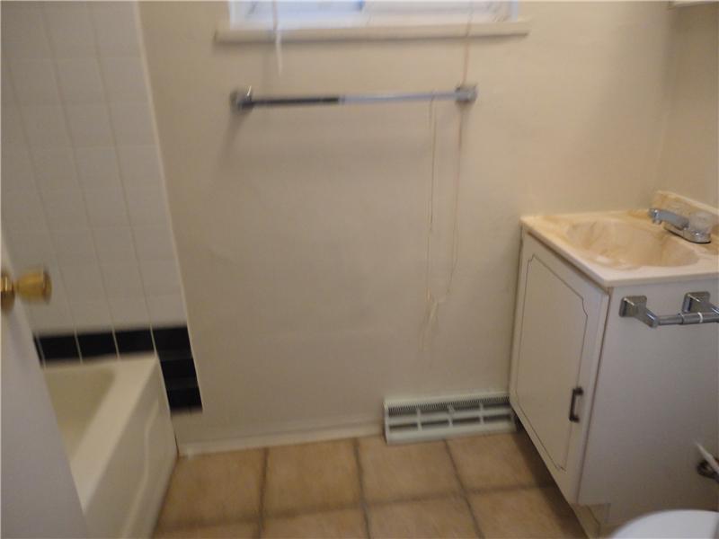 123 Freeport Road Aspinwall, PA 15215 - Photo 12 of 16 Full Bath. 2nd fl