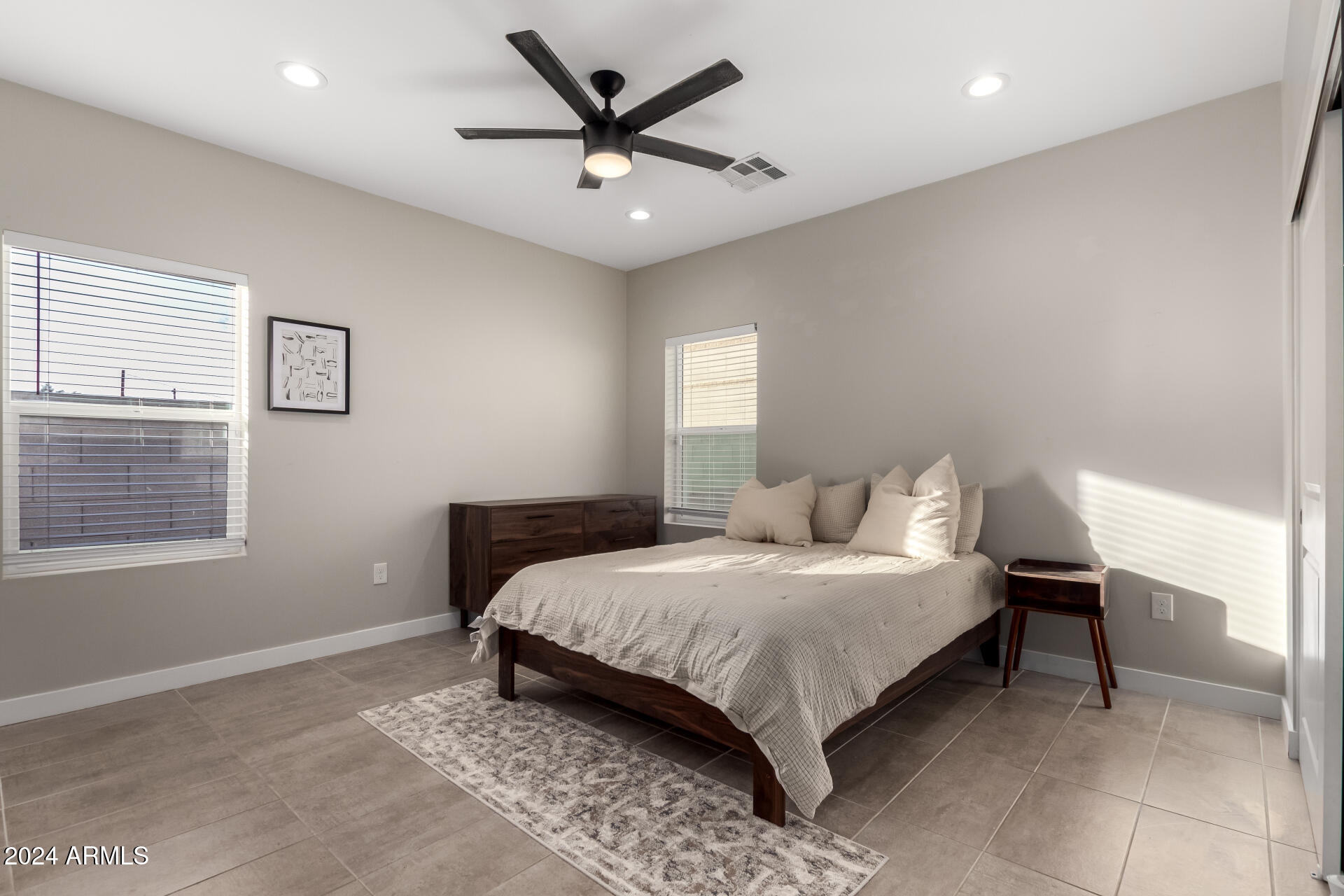 1908 West Lawrence Road, Unit 2 Phoenix, AZ 85021 - Photo 11 of 20 20-Lawrence