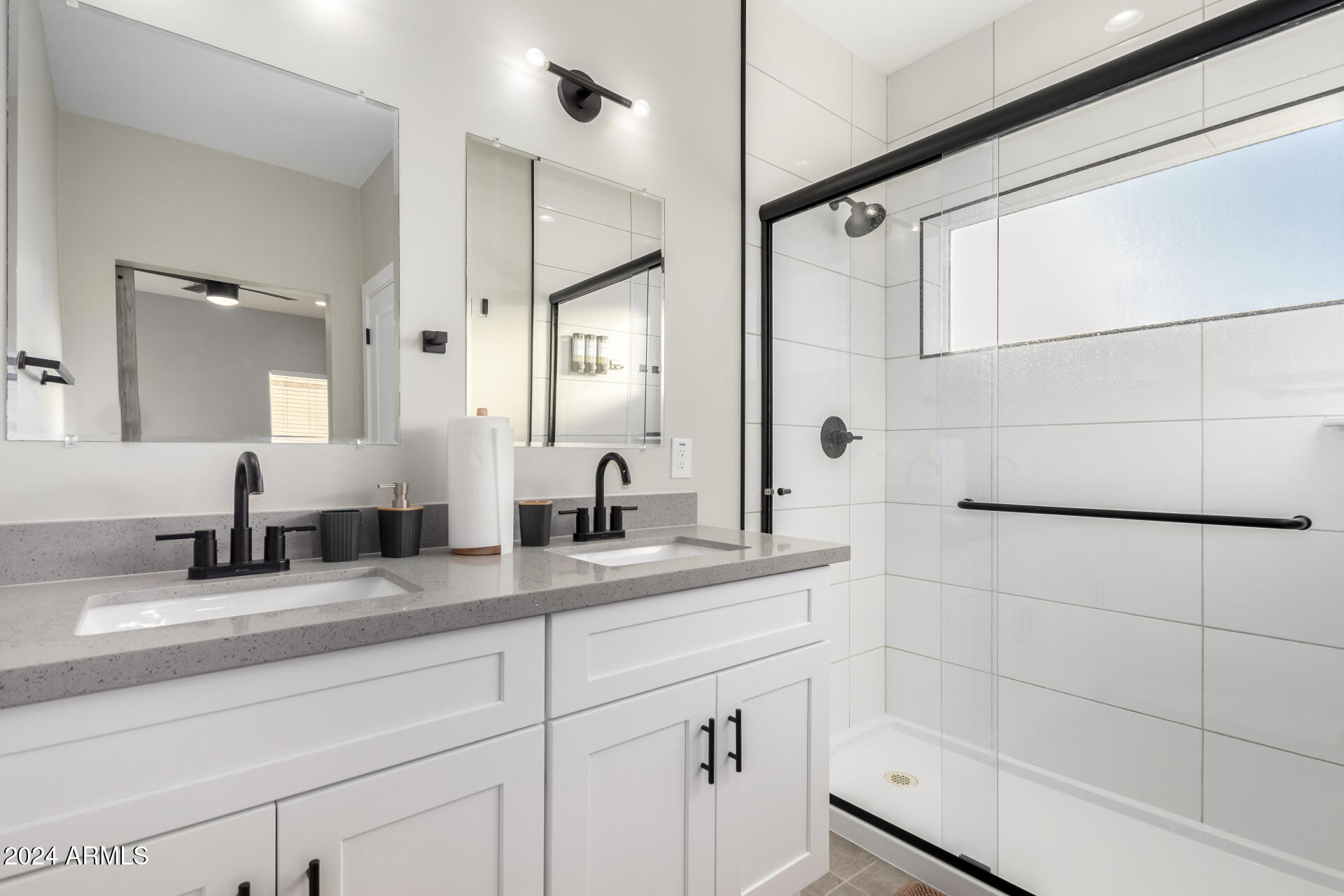 1908 West Lawrence Road, Unit 2 Phoenix, AZ 85021 - Photo 15 of 20 24-Lawrence