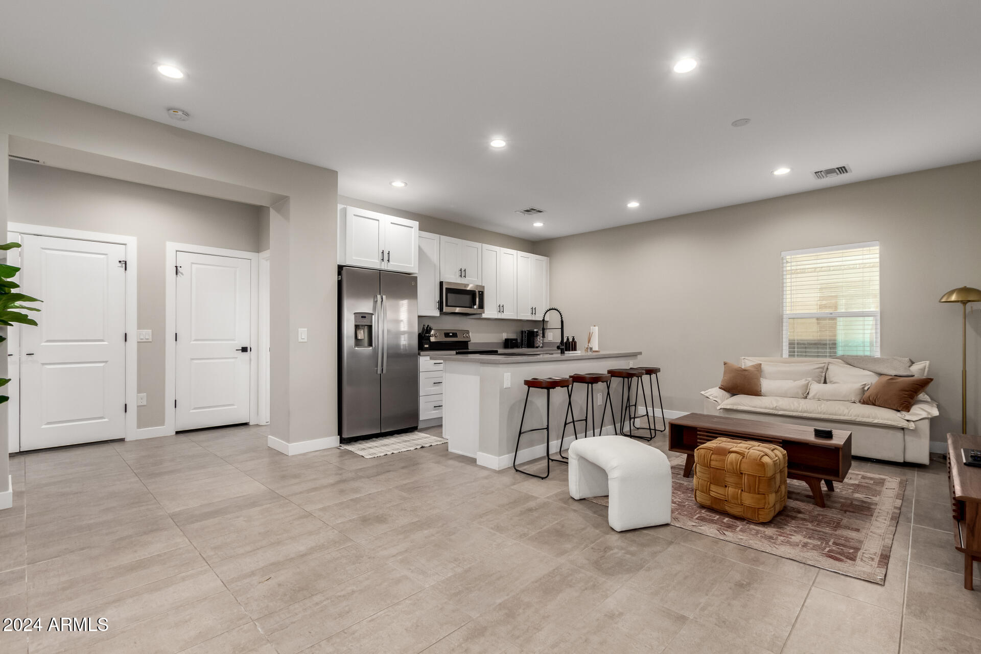 1908 West Lawrence Road, Unit 2 Phoenix, AZ 85021 - Photo 3 of 20 12-Lawrence