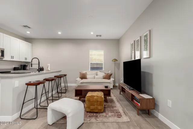 $4,500 | 1908 West Lawrence Road, Unit 2, Phoenix, AZ 85021