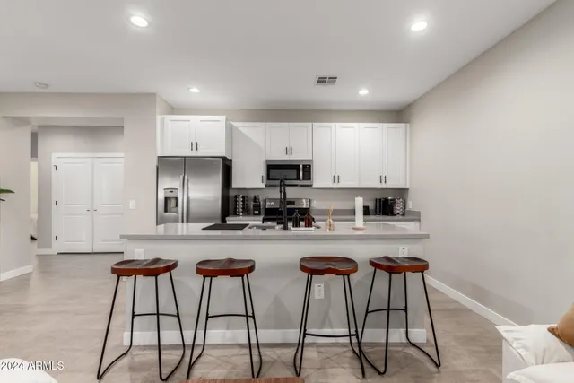 $4,500 | 1908 West Lawrence Road, Unit 2, Phoenix, AZ 85021