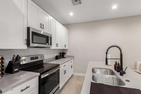 $4,500 | 1908 West Lawrence Road, Unit 2, Phoenix, AZ 85021
