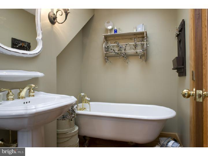 2824 County Line Road Riegelsville, PA 18077 - Photo 11 of 15