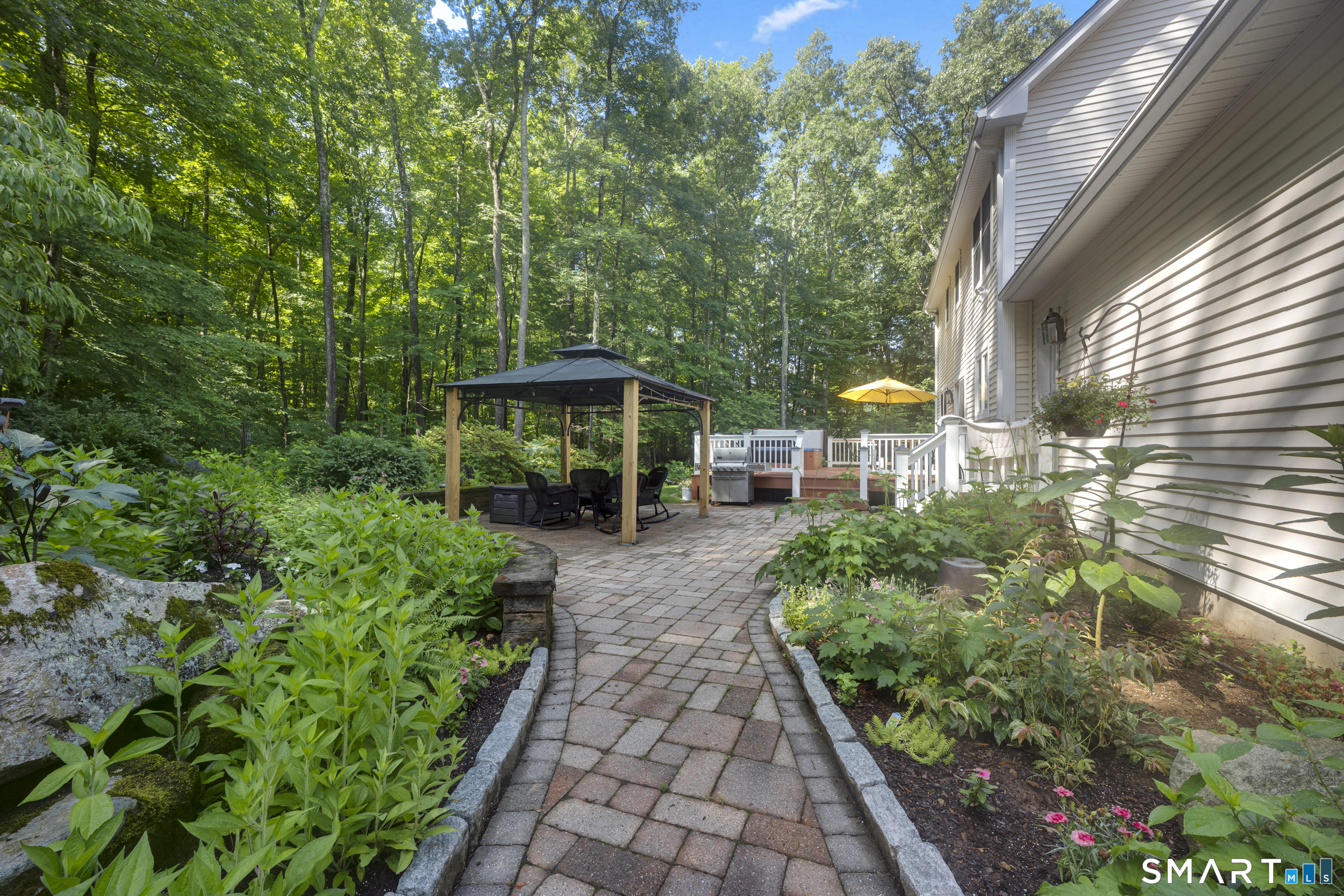 391 Squaw Hollow Road Ashford, CT 06278 - Photo 32 of 39
