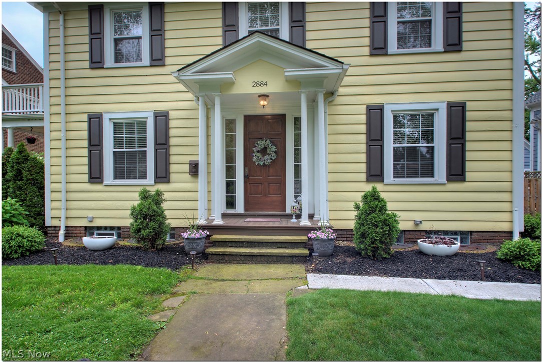 2884 Edgehill Road Cleveland, OH 44118 - Photo 2 of 35 Gallery Image 2