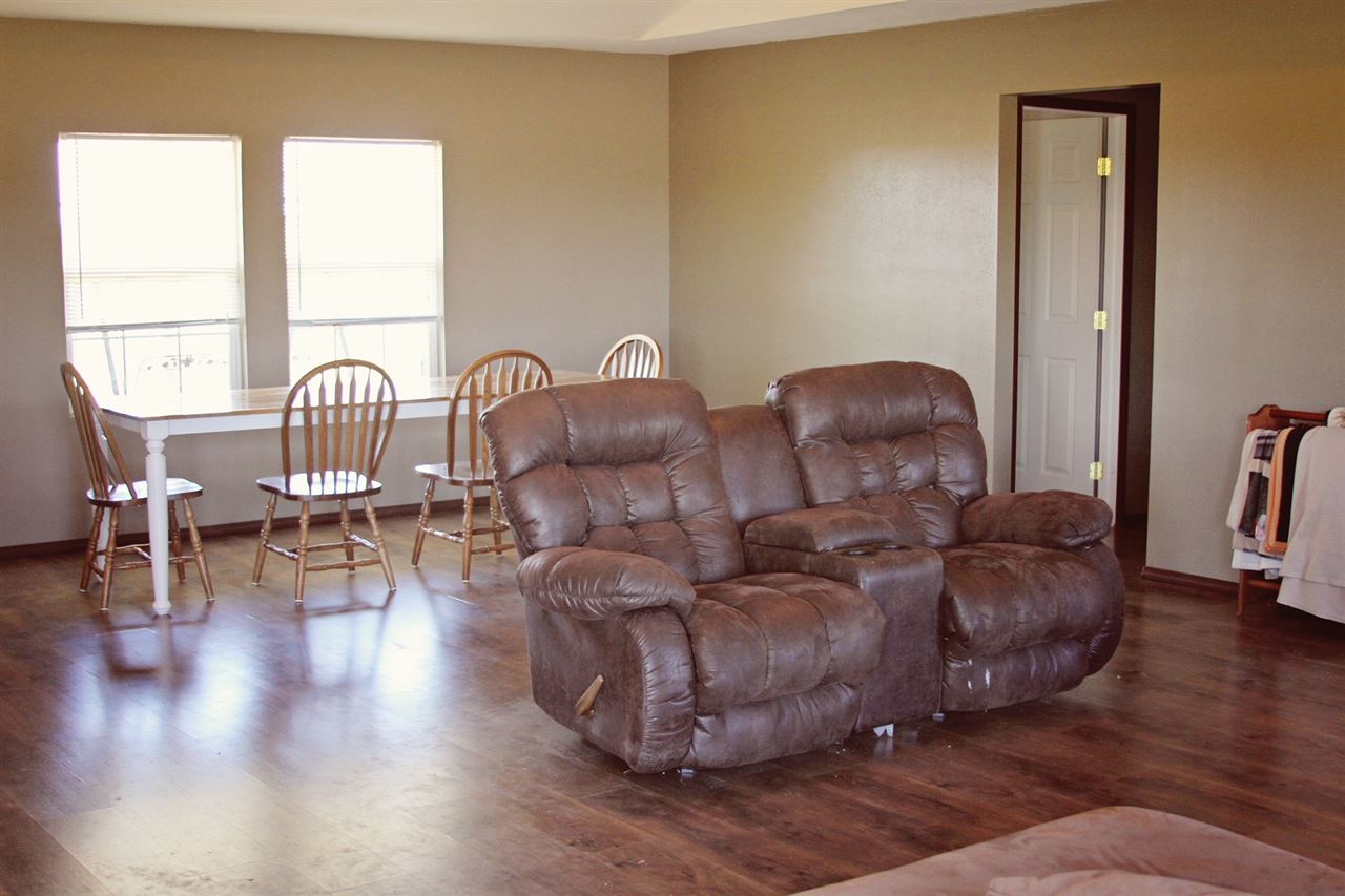 5051 1/2 Bronco Road Orlando, OK 73073 - Photo 9 of 28 Gallery Image 9