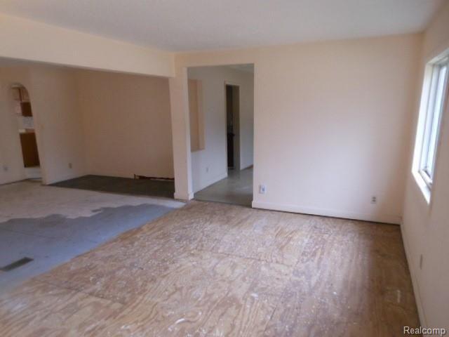 2226 Swarthout Road Pinckney, MI 48169 - Photo 10 of 35 DSCN7329.JPG