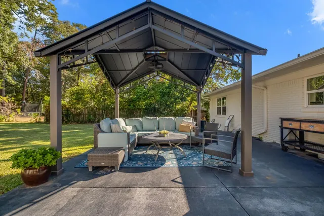 $399,900 | 212 Hoffman Drive, Tallahassee, FL 32312