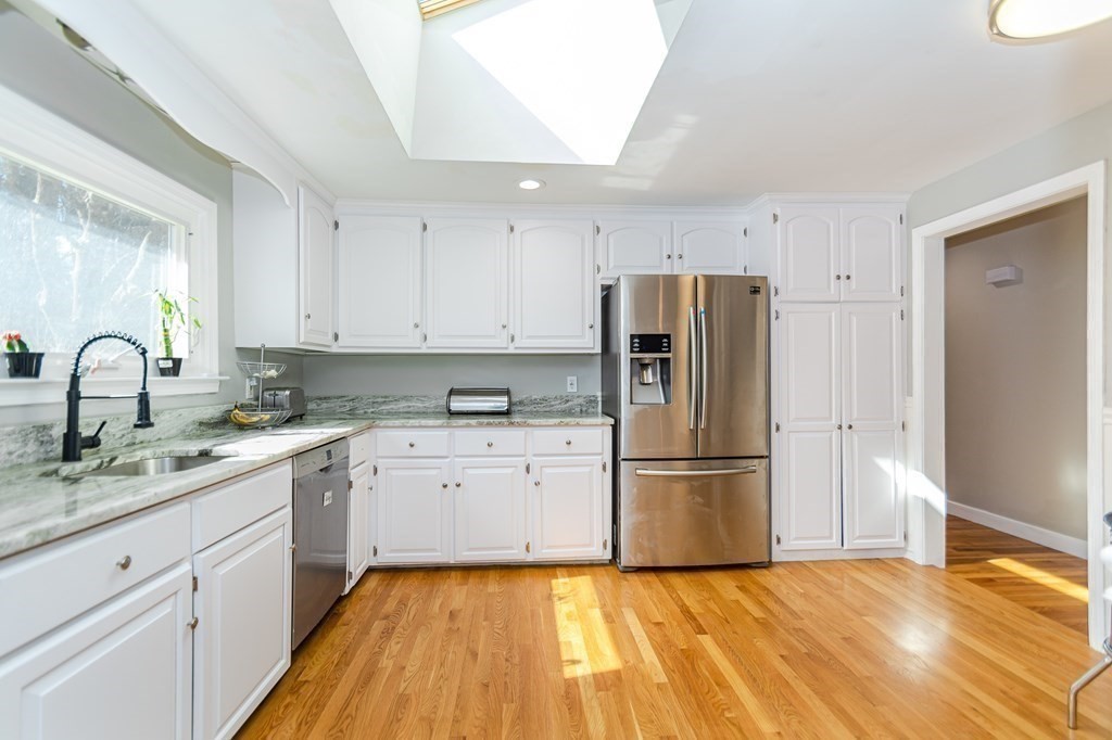 45 Marilyn Road Andover, MA 01810 - Photo 12 of 35 Gallery Image 12