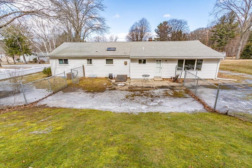 45 Marilyn Road Andover, MA 01810 - Photo 26 of 35 Gallery Image 26