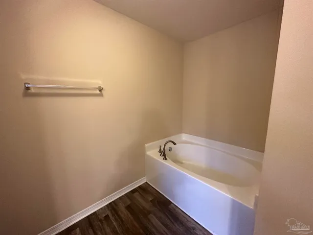 $2,300 | 9527 Laramie Drive, Pensacola, FL 32506