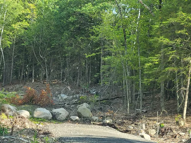 $40,000 | 0 Innsbruck Drive, Unit LOT 121, New Durham, NH 03855