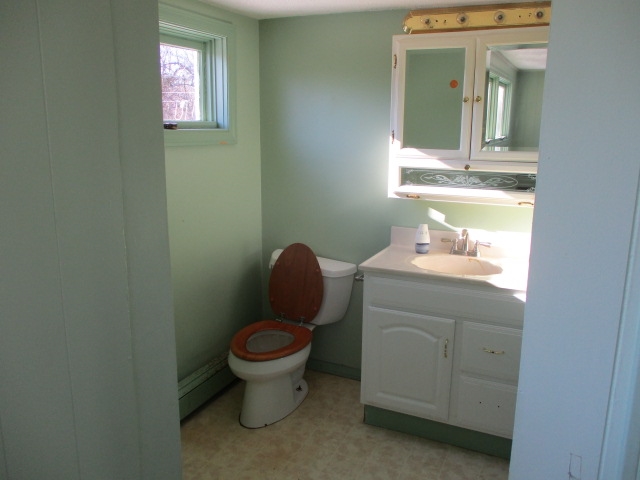 149 Langford Road Candia, NH 03034 - Photo 17 of 34