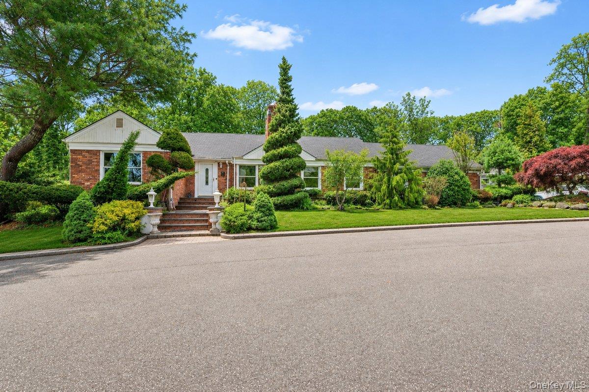 33 Fleets Cove Road Huntington, NY 11743 - Photo 2 of 42