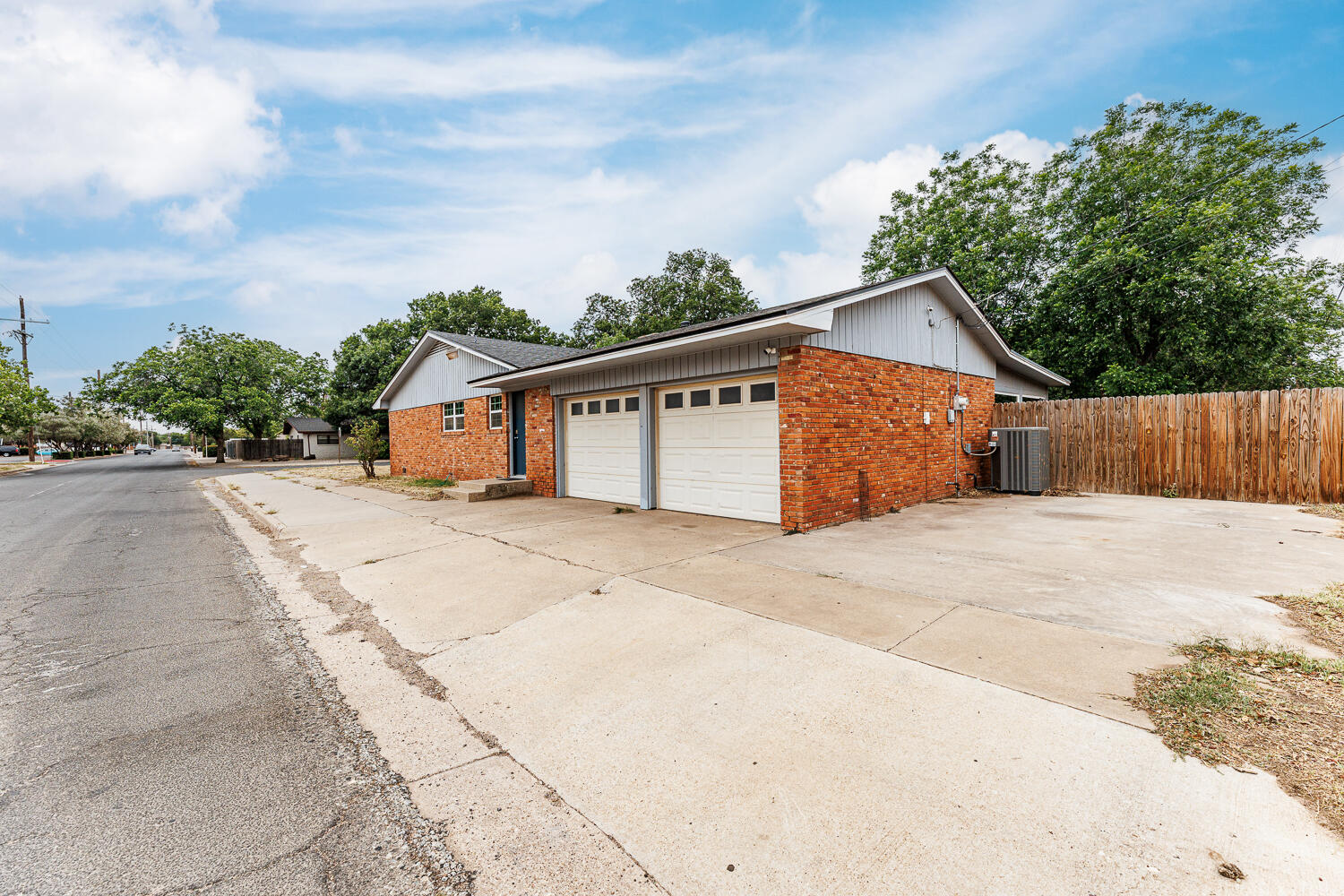 3602 48th Street Lubbock, TX 79413 - Photo 59 of 59 Garage