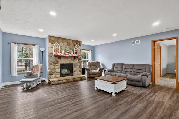 $250,000 | 600 North Washington Street, Hubbardston, MI 48845